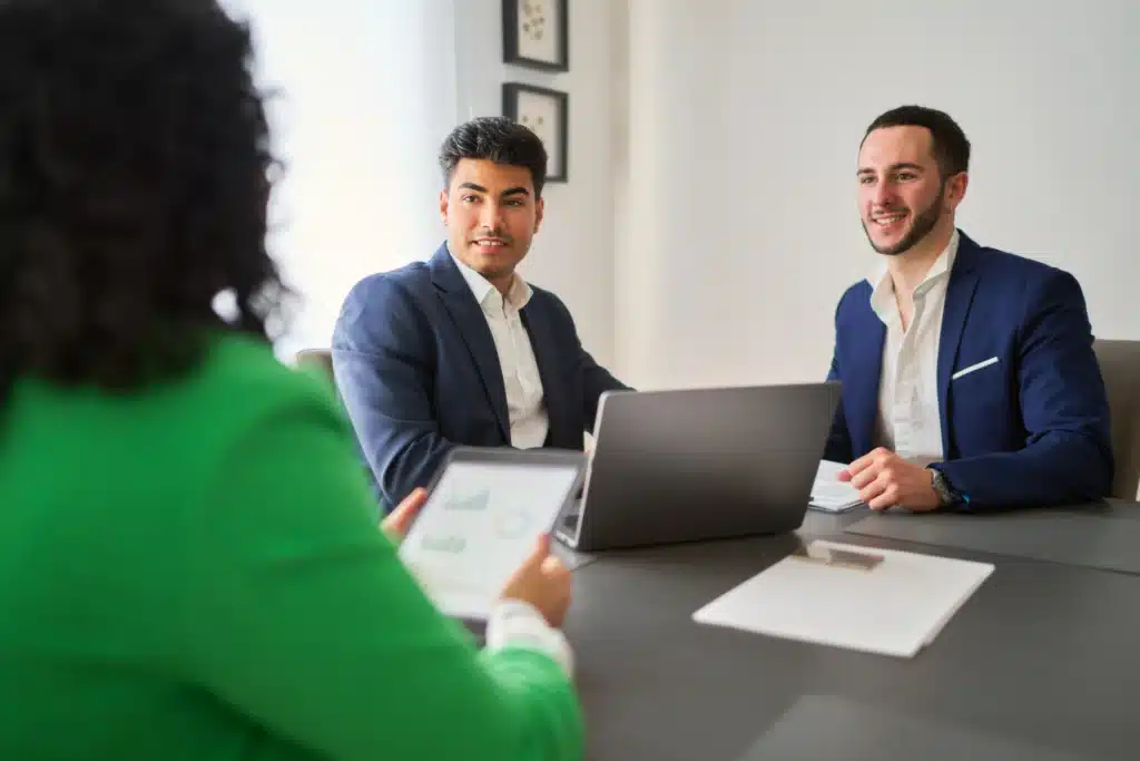 how does hr outsourcing reduce costs