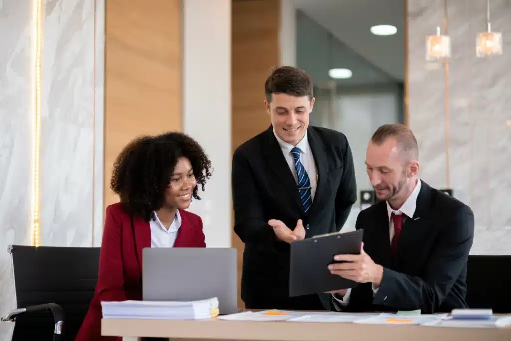 legal assistant vs paralegal 