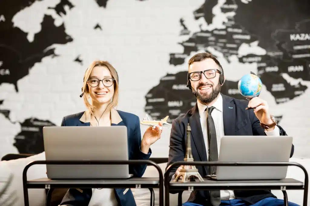 pros and cons of outsourcing it support