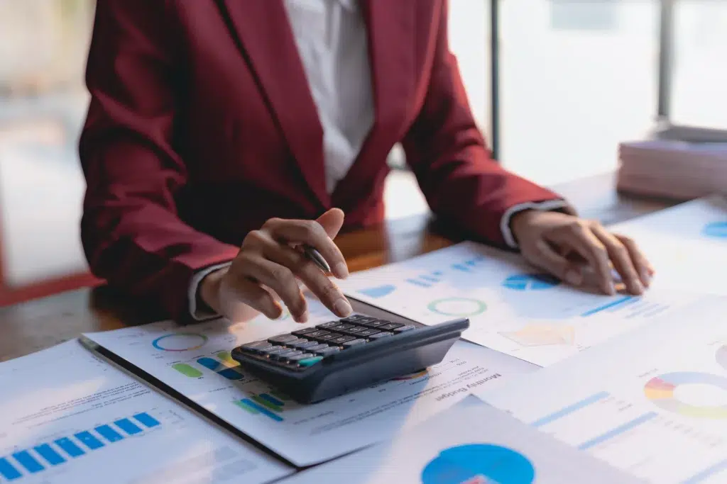 Outsourced Accounts Receivable Services That Help Businesses Get Paid Faster 3 accounts receivable services